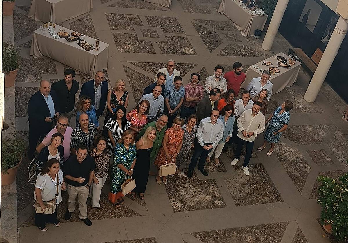 Presentación del avance de la programación de este año a los patrocinadores.