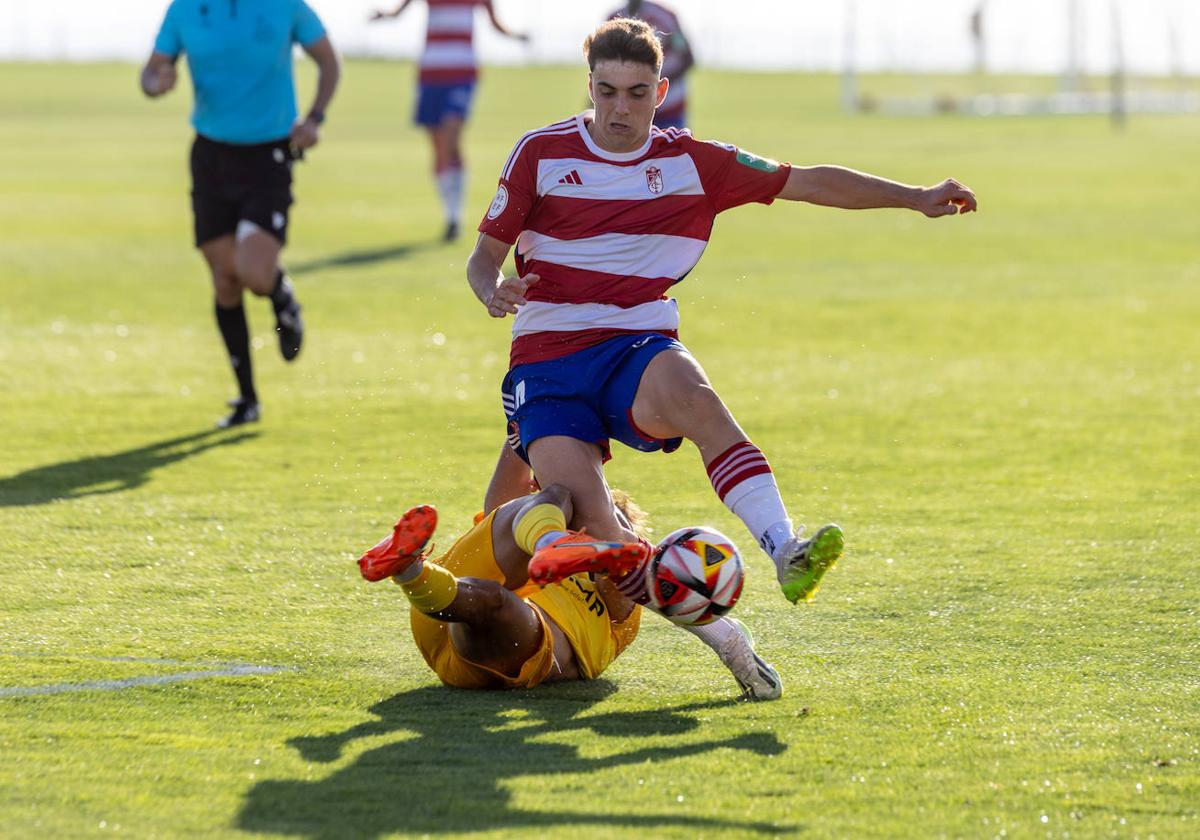 Pablo Sáenz, ante el Algeciras.