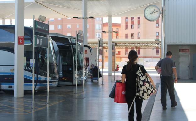A juicio por organizar un viaje en patera y trasladar en coche los recién llegados