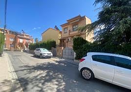 Entrada a la calle Mulhacén de Ogíjares, donde se ha producido el accidente