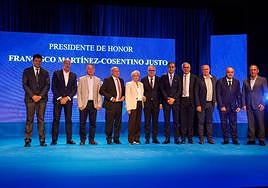 Los empresarios del mármol nombran presidente de honor a Francisco Martínez-Cosentino.