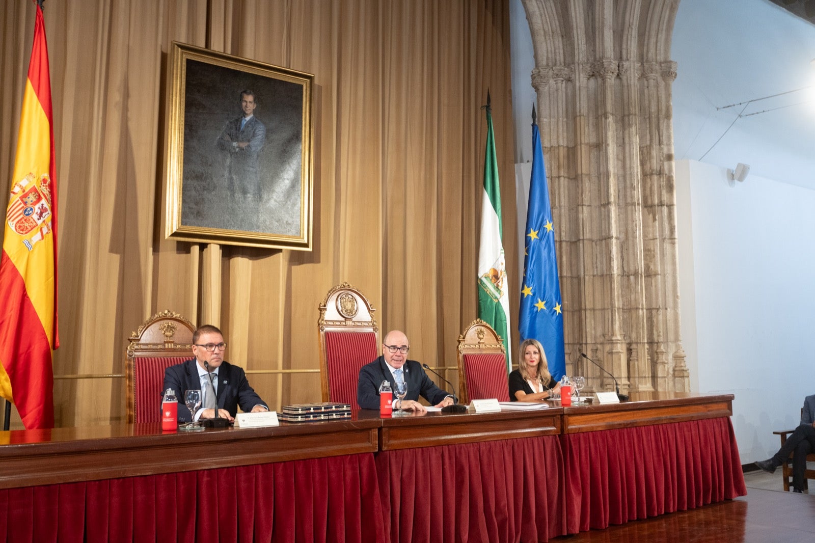 Las mejores imágenes del acto de la UGR con sus mejores estudiantes