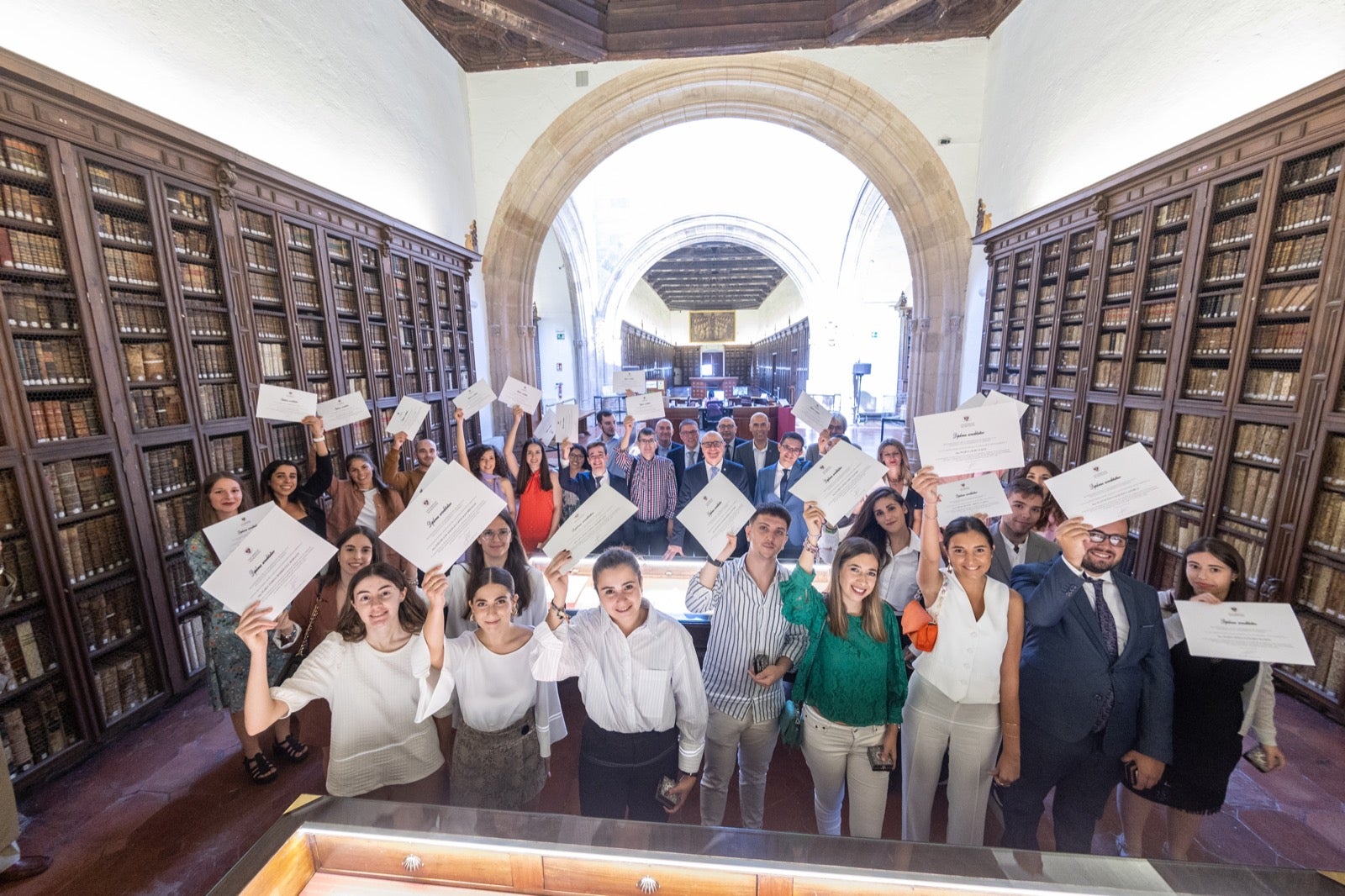 Las mejores imágenes del acto de la UGR con sus mejores estudiantes