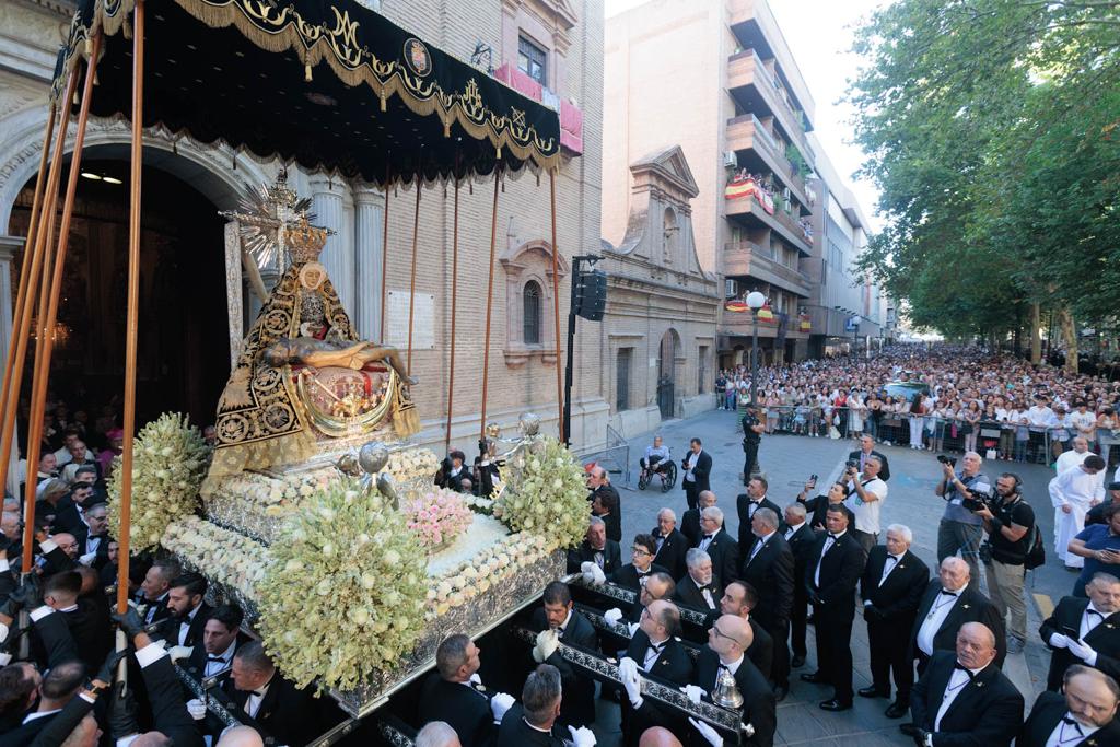 Las imágenes de la procesión de la Virgen de las Angustias
