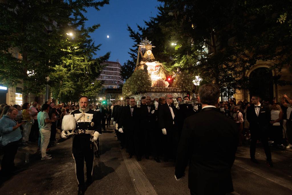 Las imágenes de la procesión de la Virgen de las Angustias