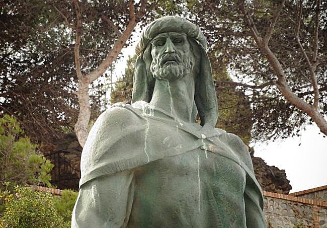 Estatua de Abderramán I.