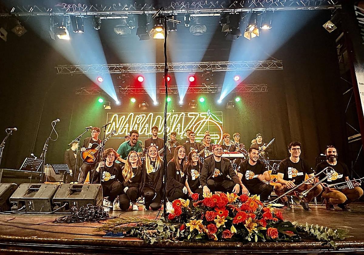 Imagen principal - Gádor vibra a ritmo de jazz