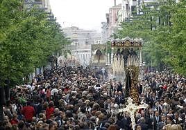 La Magna de Granada: itinerarios de traslados y regreso de las hermandades