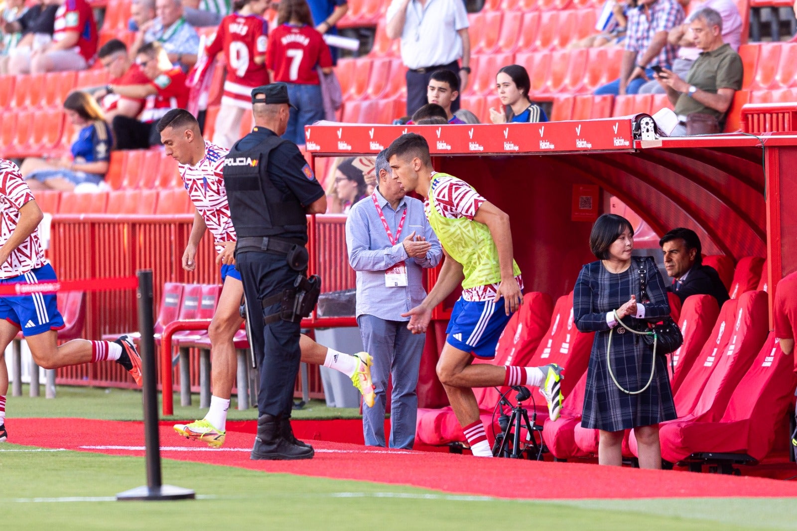 Las mejores jugadas del Granada-Betis, en imágenes