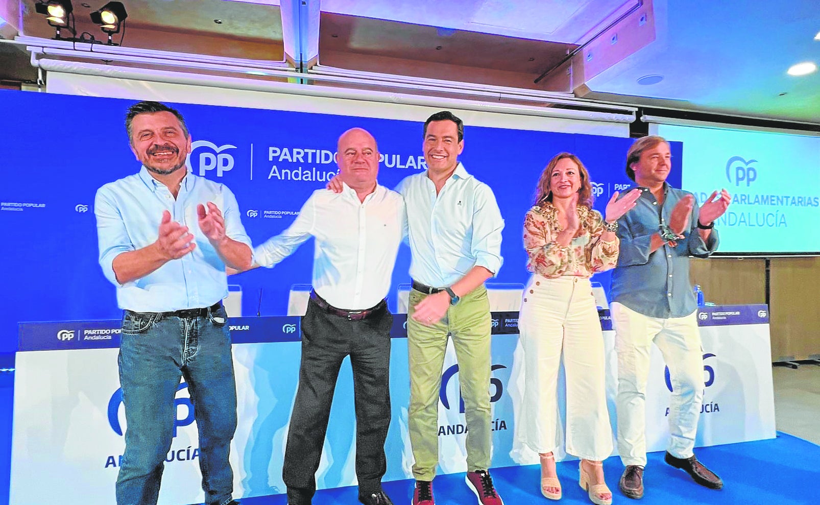 Toni Martín, Manuel Barón, Juanma Moreno, Patricia Navarro y Antonio Repullo, de izquierda a derecha, ayer.
