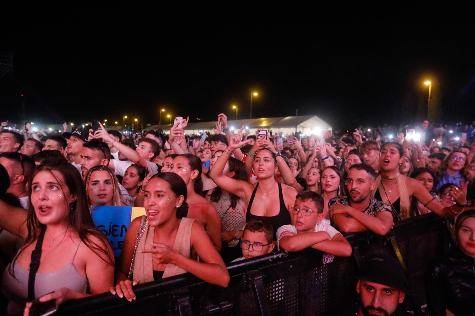 Las mejores imágenes del concierto de Quevedo en Granada