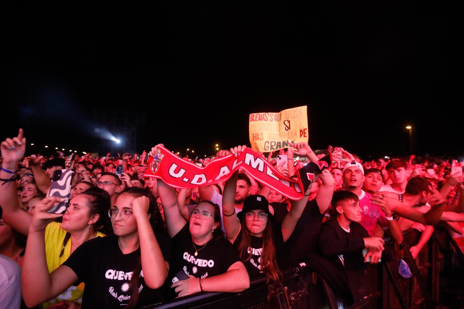 Las mejores imágenes del concierto de Quevedo en Granada