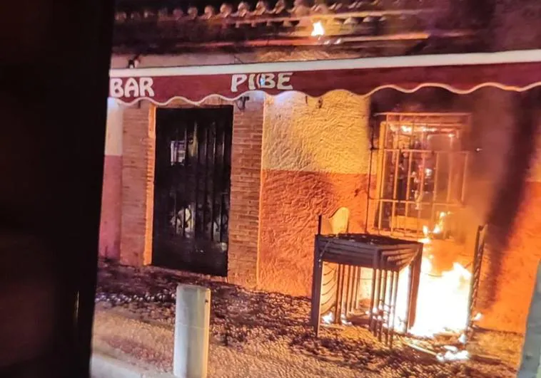 Incendio «intencionado» por segunda vez en el mítico bar Pibe del Sacromonte