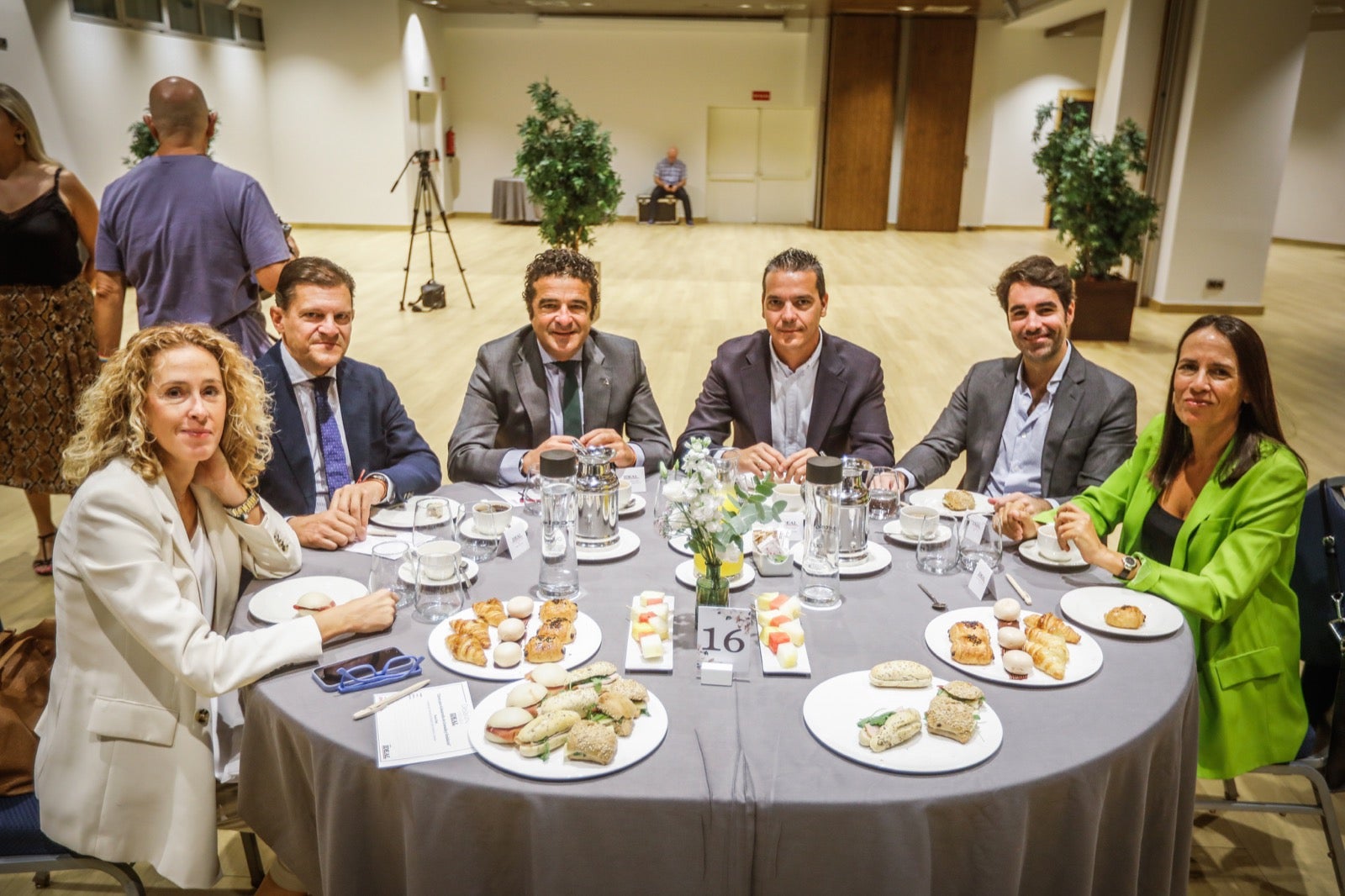 El desayuno informativo con la consejera de Fomento, Rocío Díaz, en imágenes