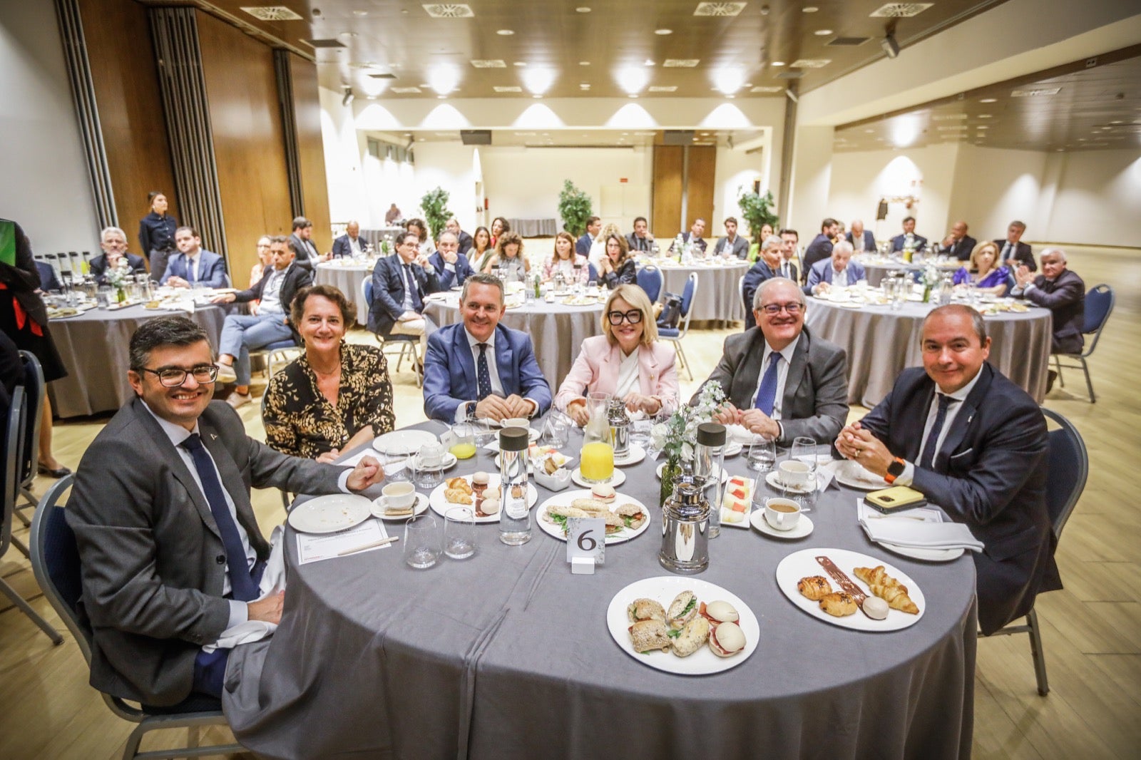 El desayuno informativo con la consejera de Fomento, Rocío Díaz, en imágenes