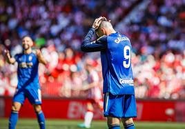 Callejón, desesperado en el Power Horse Stadium.