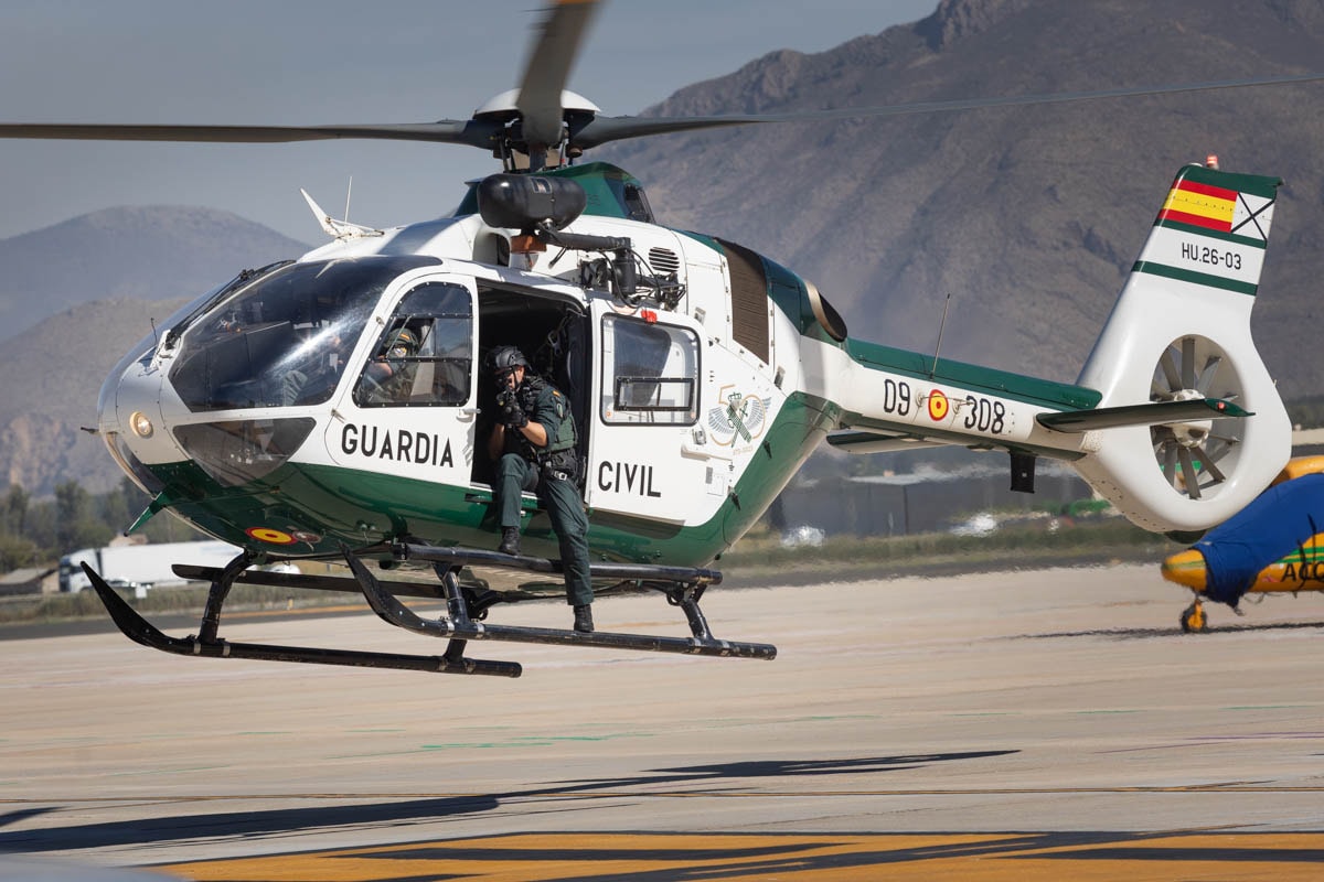 Las mejores imágenes del dispositivo de la Guardia Civil en Granada para  las cumbres europeas