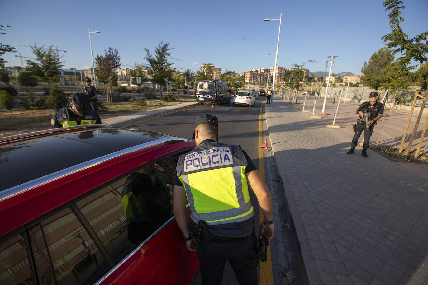 Las imágenes de los controles en los accesos a Granada por la cumbre europea