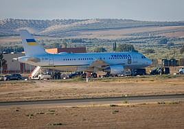 Las imágenes de los aviones de las delegaciones europeas en un día histórico para el aeropuerto