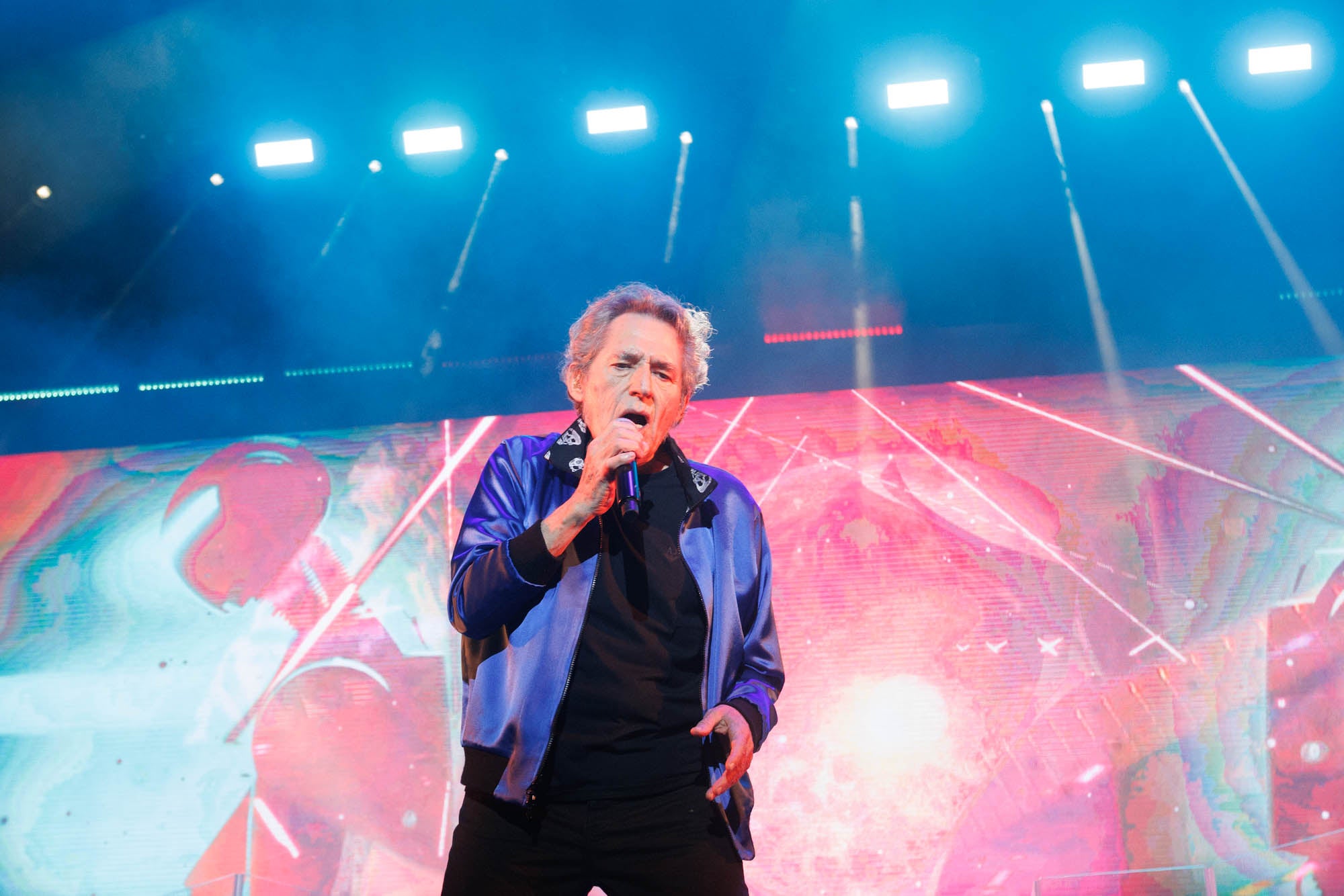 Las imágenes del concierto de Miguel Ríos en Granada