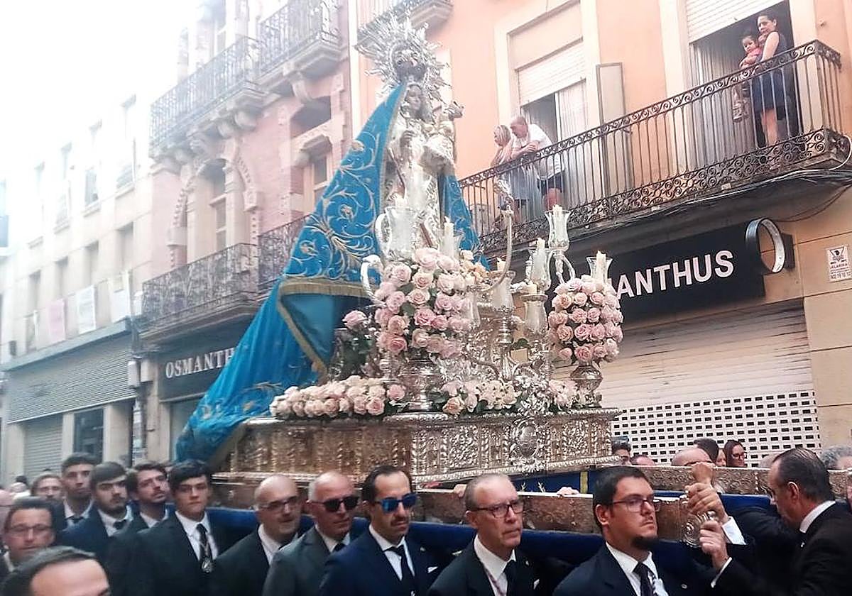Procesión de regreso de la Virgen de Linarejos desde la Basílica de Santa María hasta su Santuario.