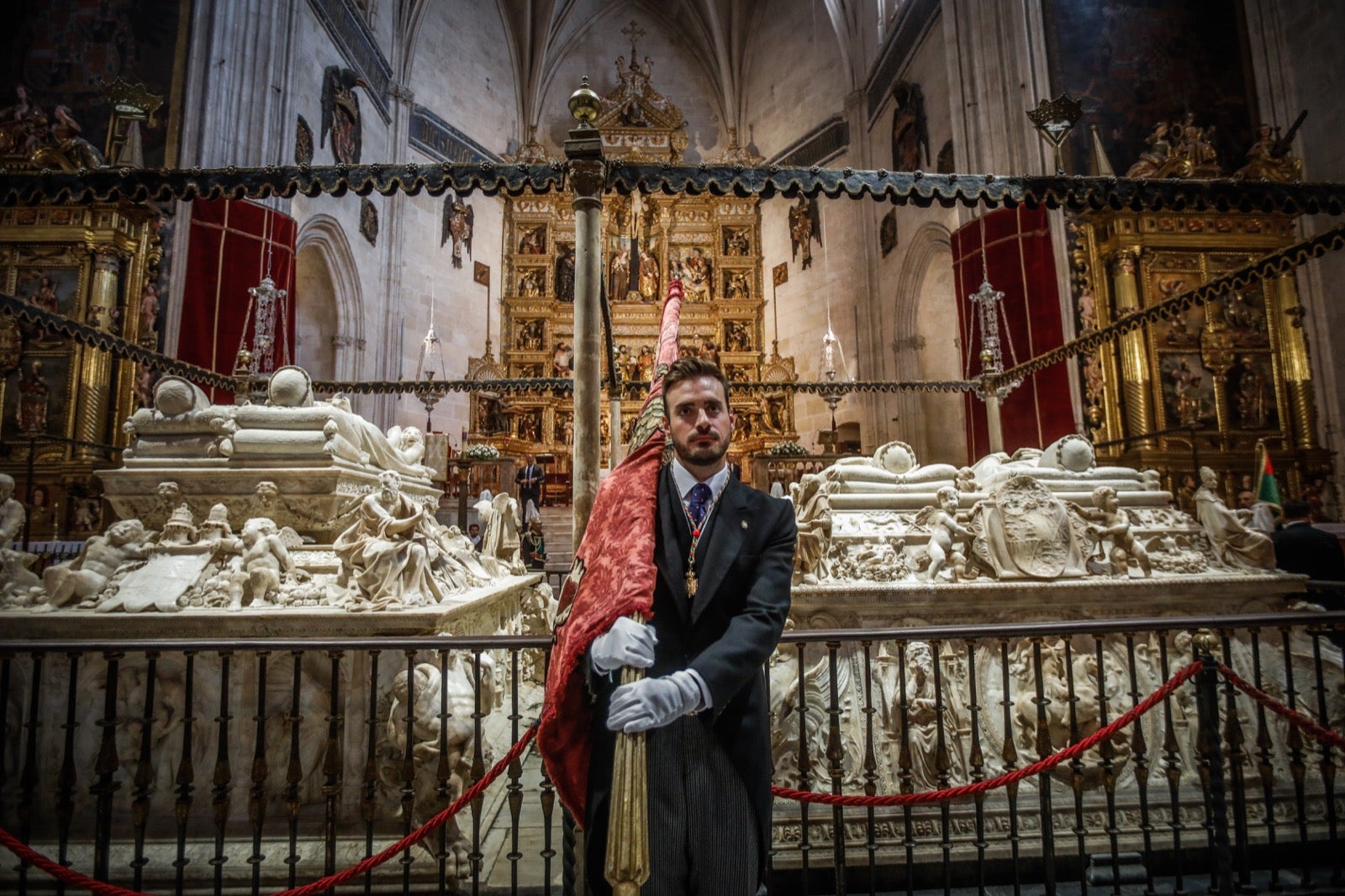 Las imágenes de los actos del 12 de octubre en Granada