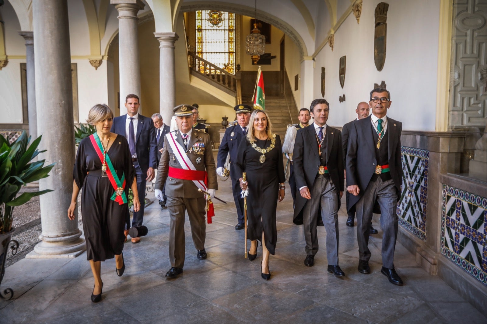 Las imágenes de los actos del 12 de octubre en Granada