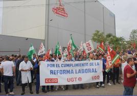 Protesta de los trabajdores de Coosur en Vilches.
