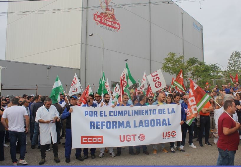 Protesta de los trabajdores de Coosur en Vilches.