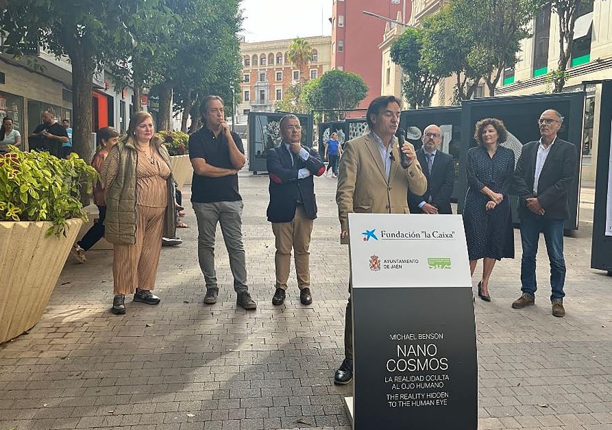Intervención del alcalde en la inauguración del exposición NanoCosmos.