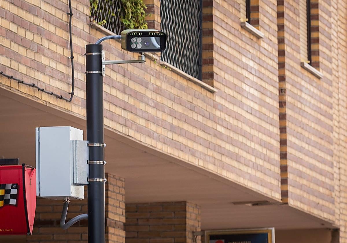 Cámara instalada en la calle Agustina de Aragón.