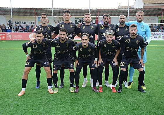 Once inicial del conjunto dirigido por Emilio Fajardo, en el Abdón Martínez Fariñas de Torreperogil.