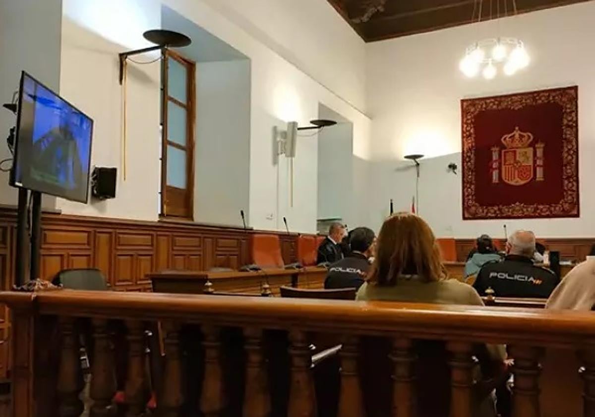 Juicio con jurado popular contra un acusado de dejar morir a su hermano en un cortijo de Órgiva.