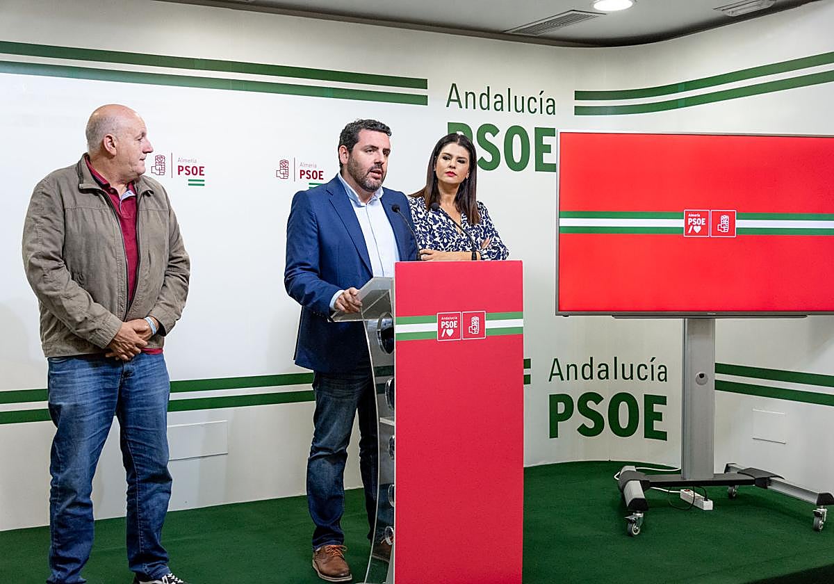 Algunos de los miembros del PSOE almeriense.