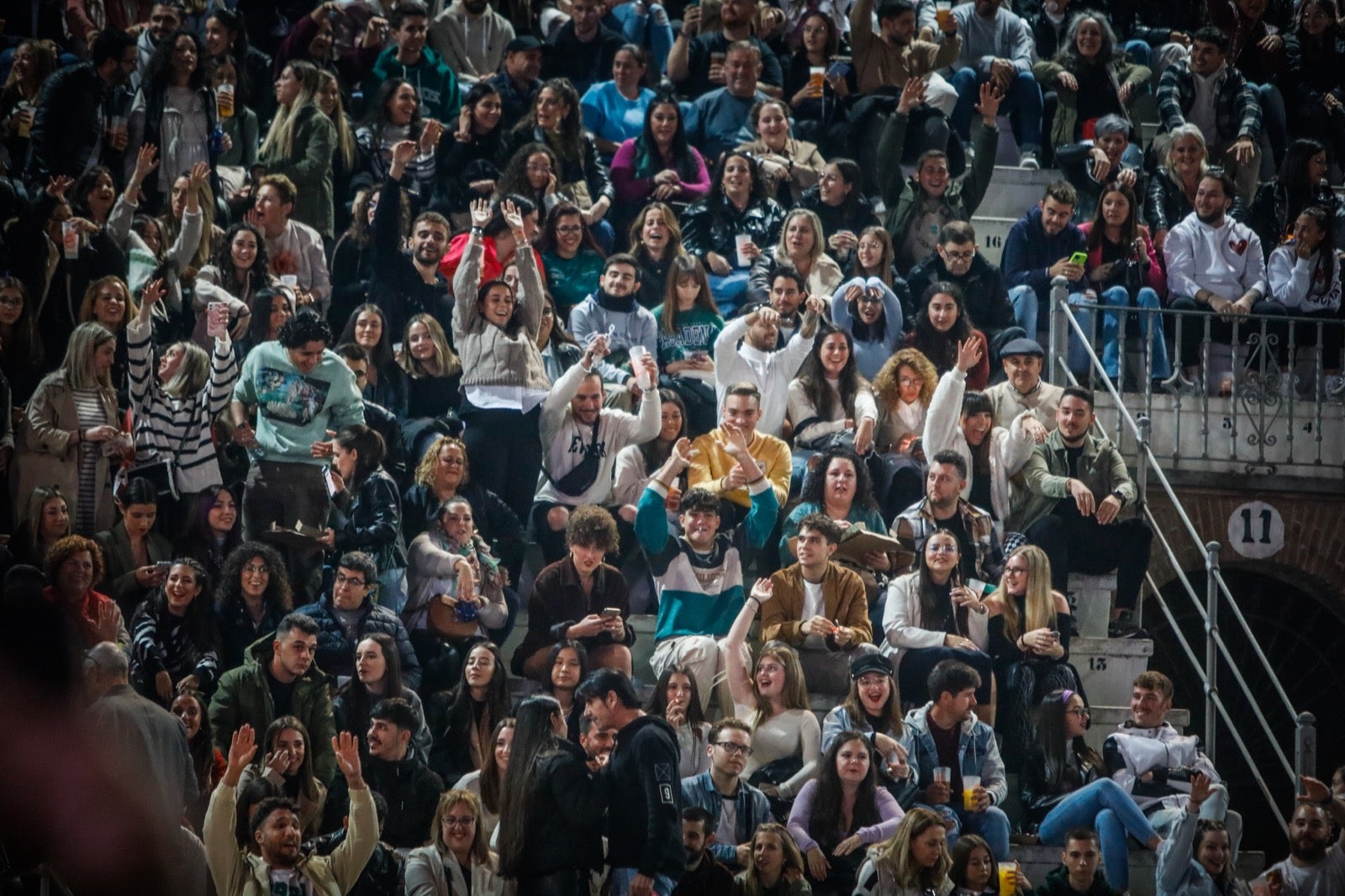 Las imágenes de la actuación de Melendi en la Plaza de Toros