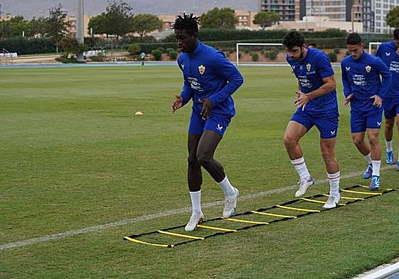 Marciano apunta a titular en Talavera ante la plaga de lesiones en el equipo.