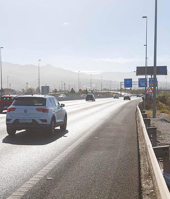 Imagen secundaria 2 - Zona donde se produjo el hundimiento.