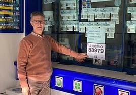 José Manuel García, en su Administración de Lotería de El Ejido.