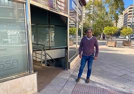 Antonio Losa junto a los aparcamientos de Epassa.