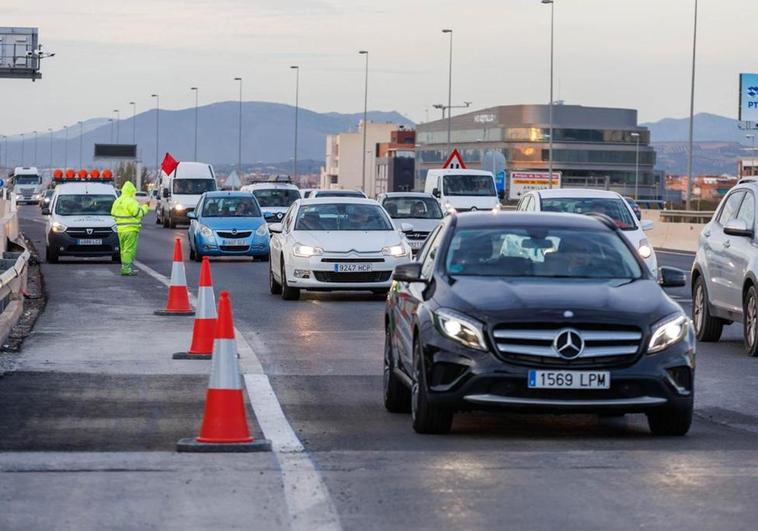 Hundimiento de la autovía este miércoles.