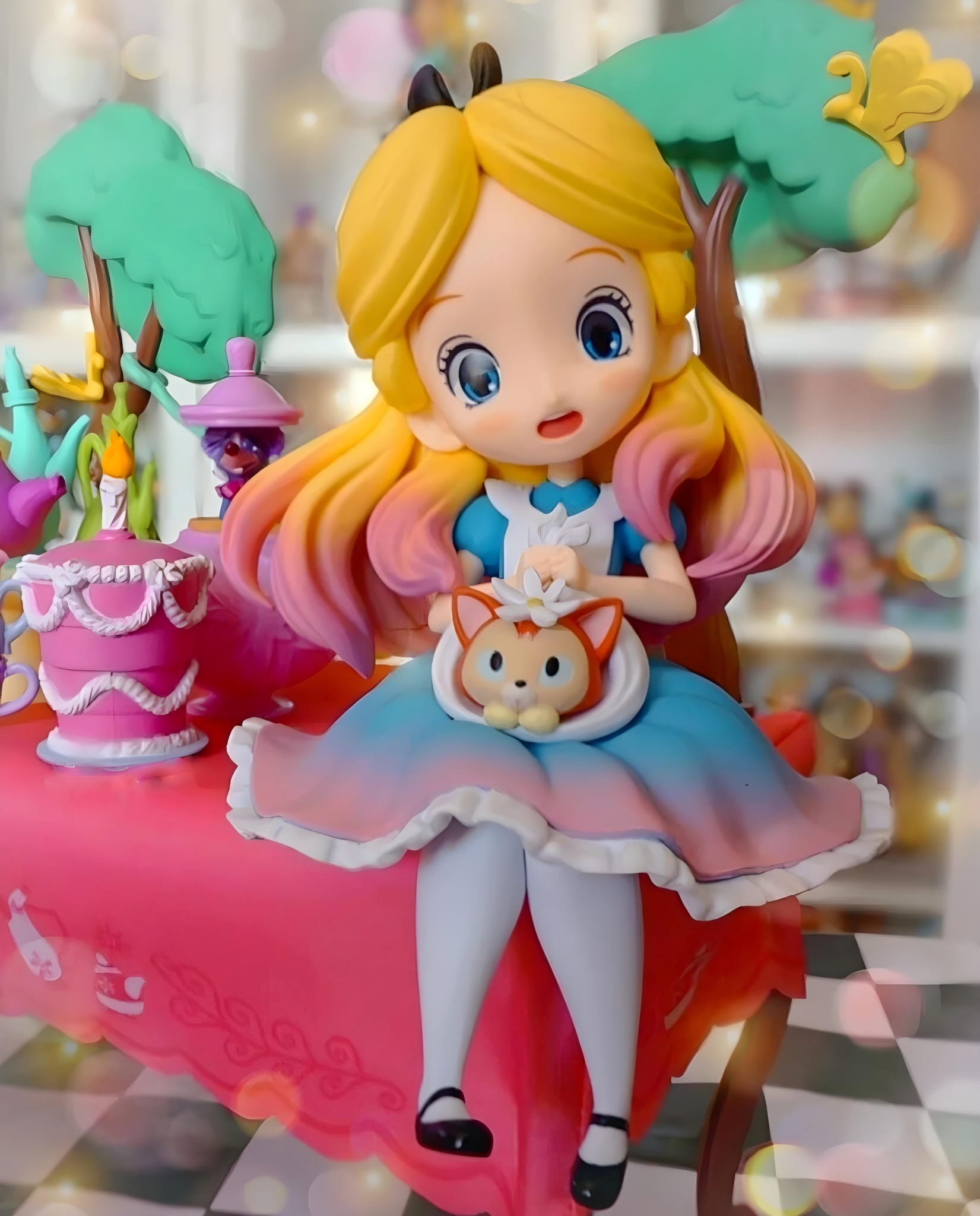 Las fotografías de la Disneylandia en miniatura de una granadina que encandila por redes sociales