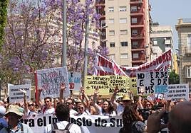 Manifestación, en 2017, por la supresión del impuesto de sucesiones.