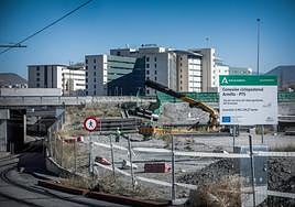 Obras del paso ciclopeatonal entre Armilla y el PTS, ayer