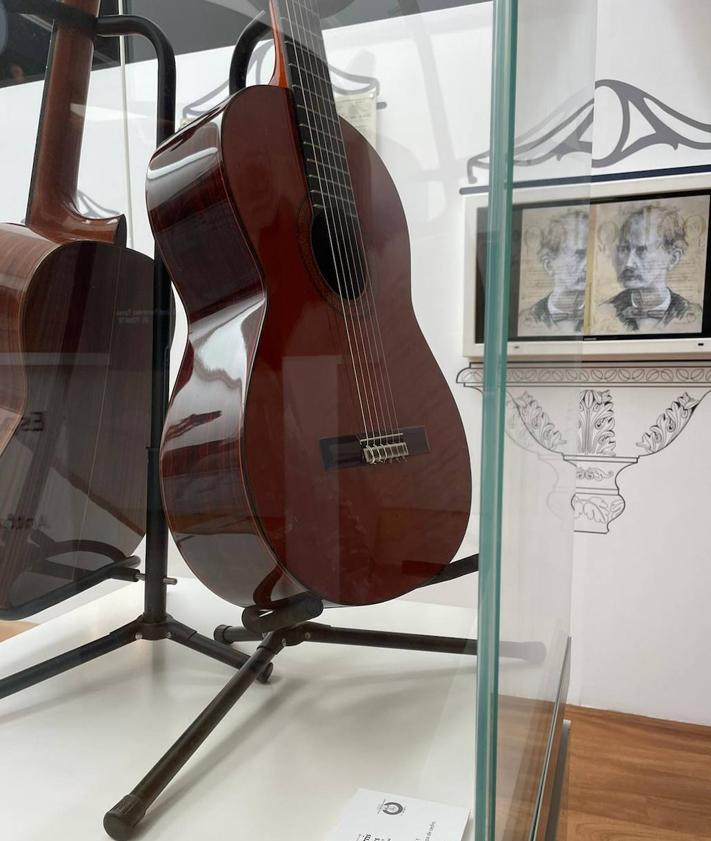 Imagen secundaria 2 - El Museo de la Guitarra Antonio de Torres permite conocer, de forma amena, el instrumento musical más popular del mundo: la guitarra.