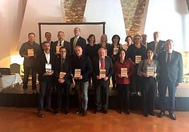 Foto de familia de los reconocidos con los Premios Nacionales de Edición Universitaria.