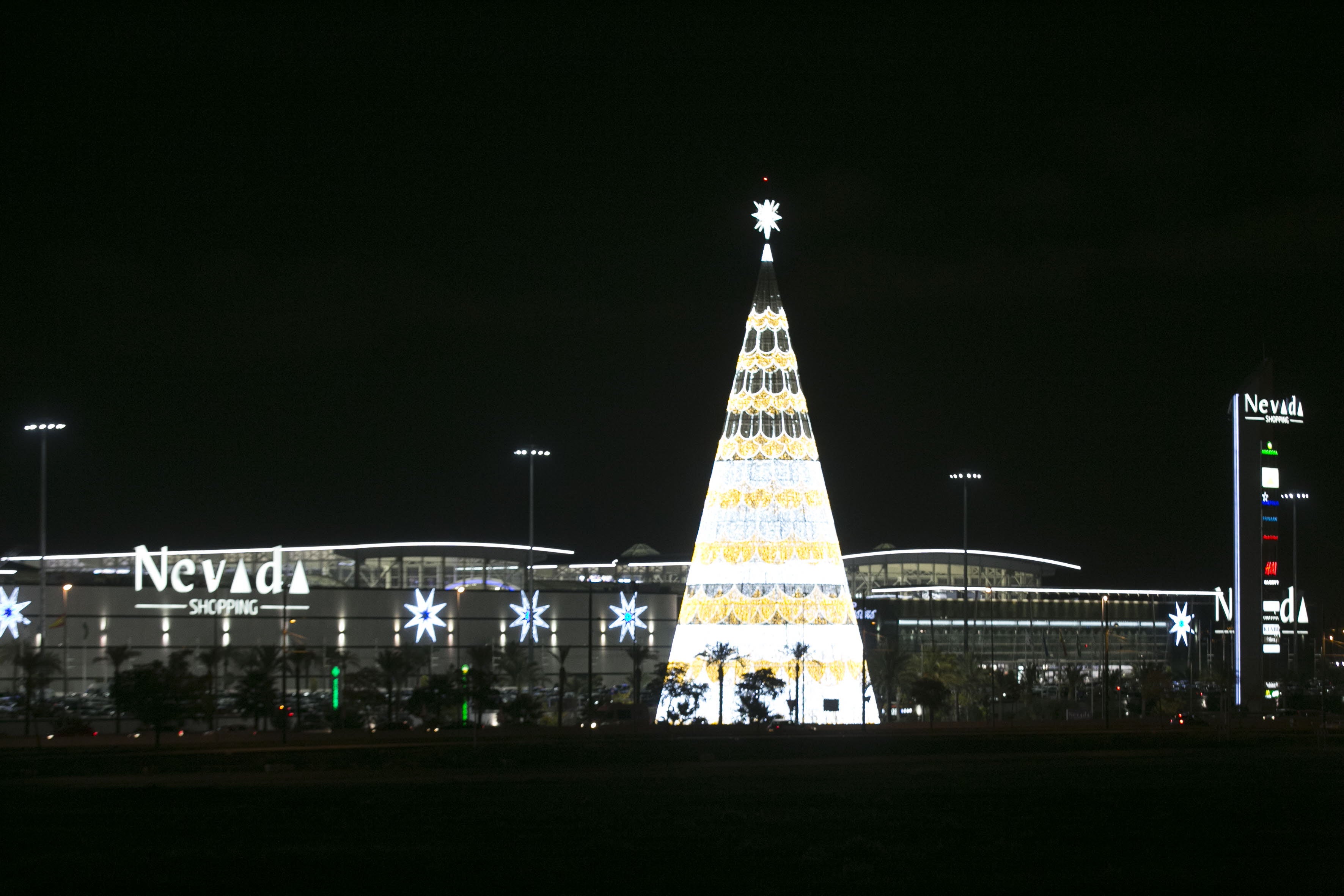 El árbol navideño del centro comercial Nevada, en una imagen de archivo.