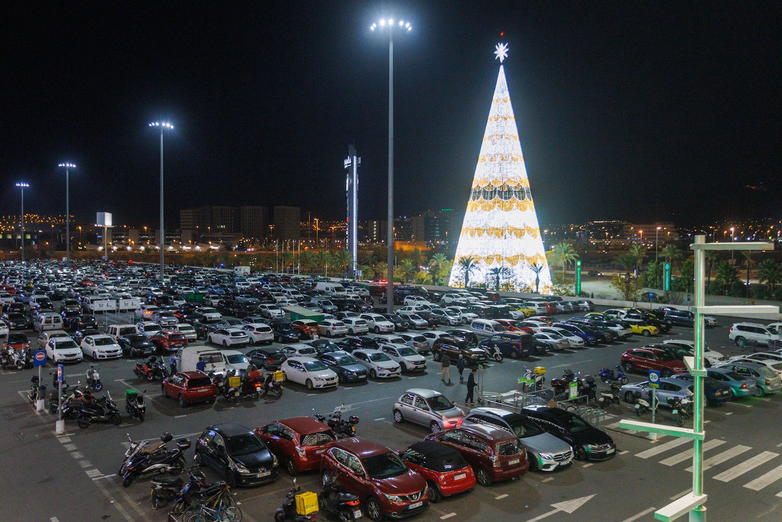Así ha sido el encendido de las luces navideñas del Nevada