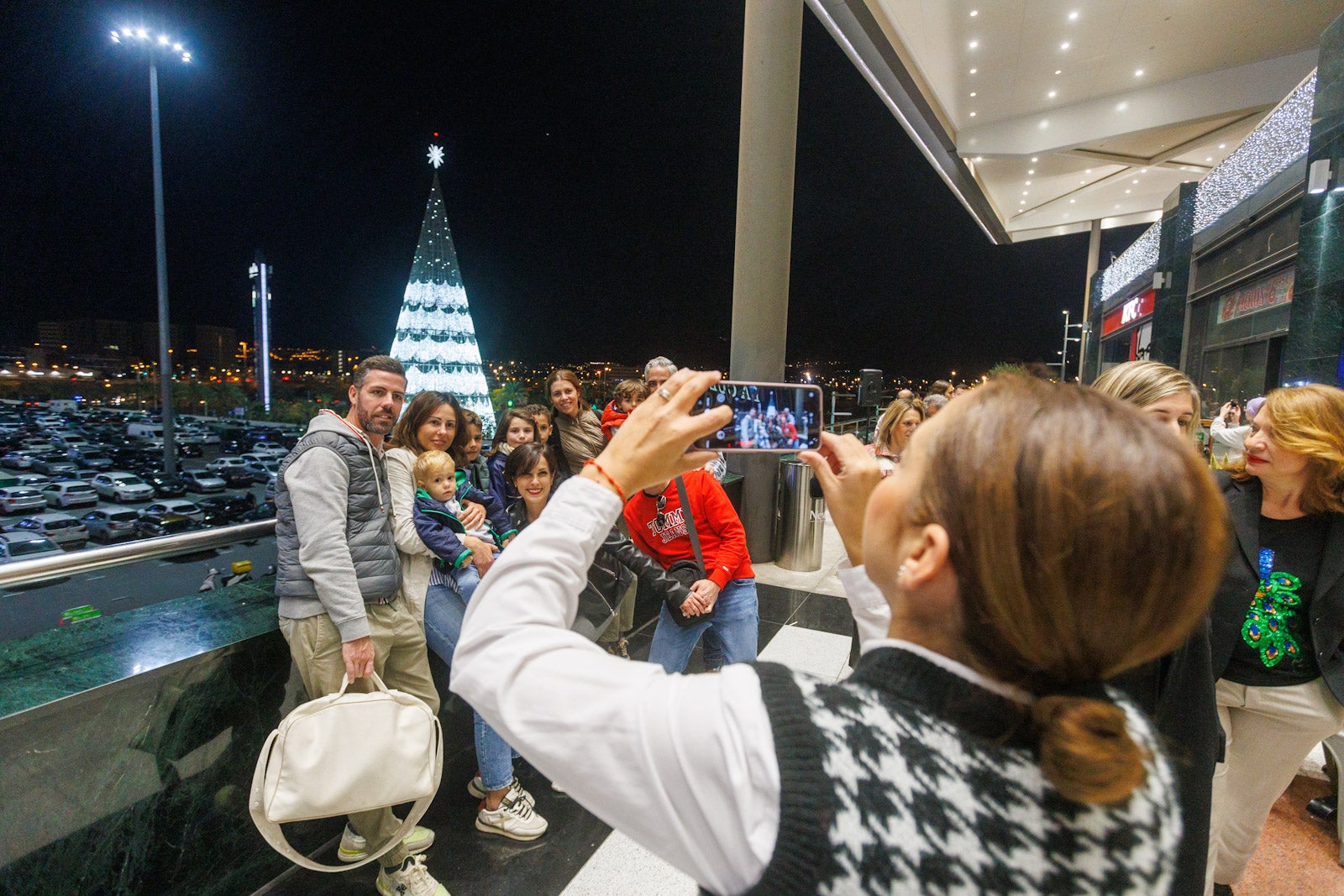 Así ha sido el encendido de las luces navideñas del Nevada