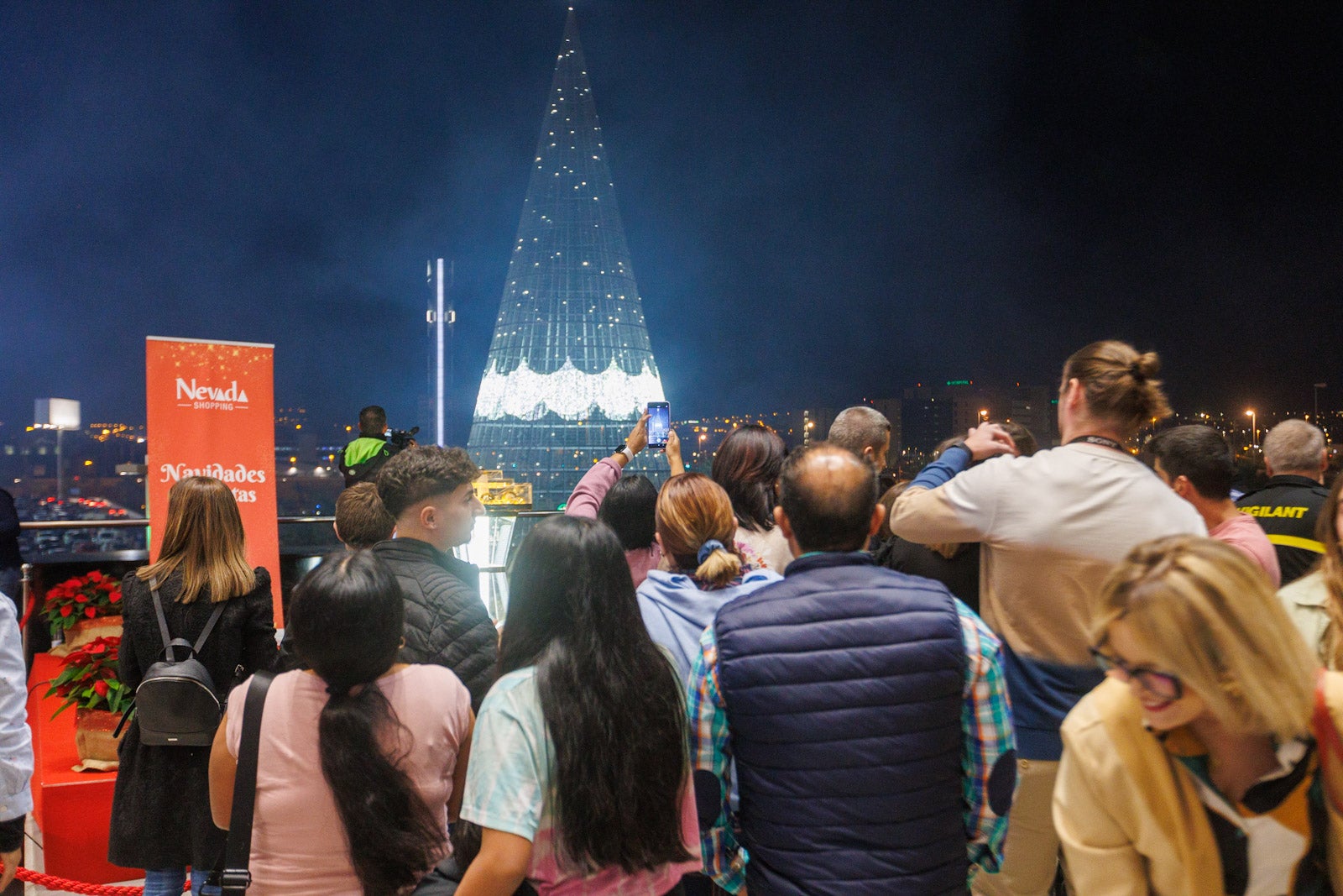 Así ha sido el encendido de las luces navideñas del Nevada