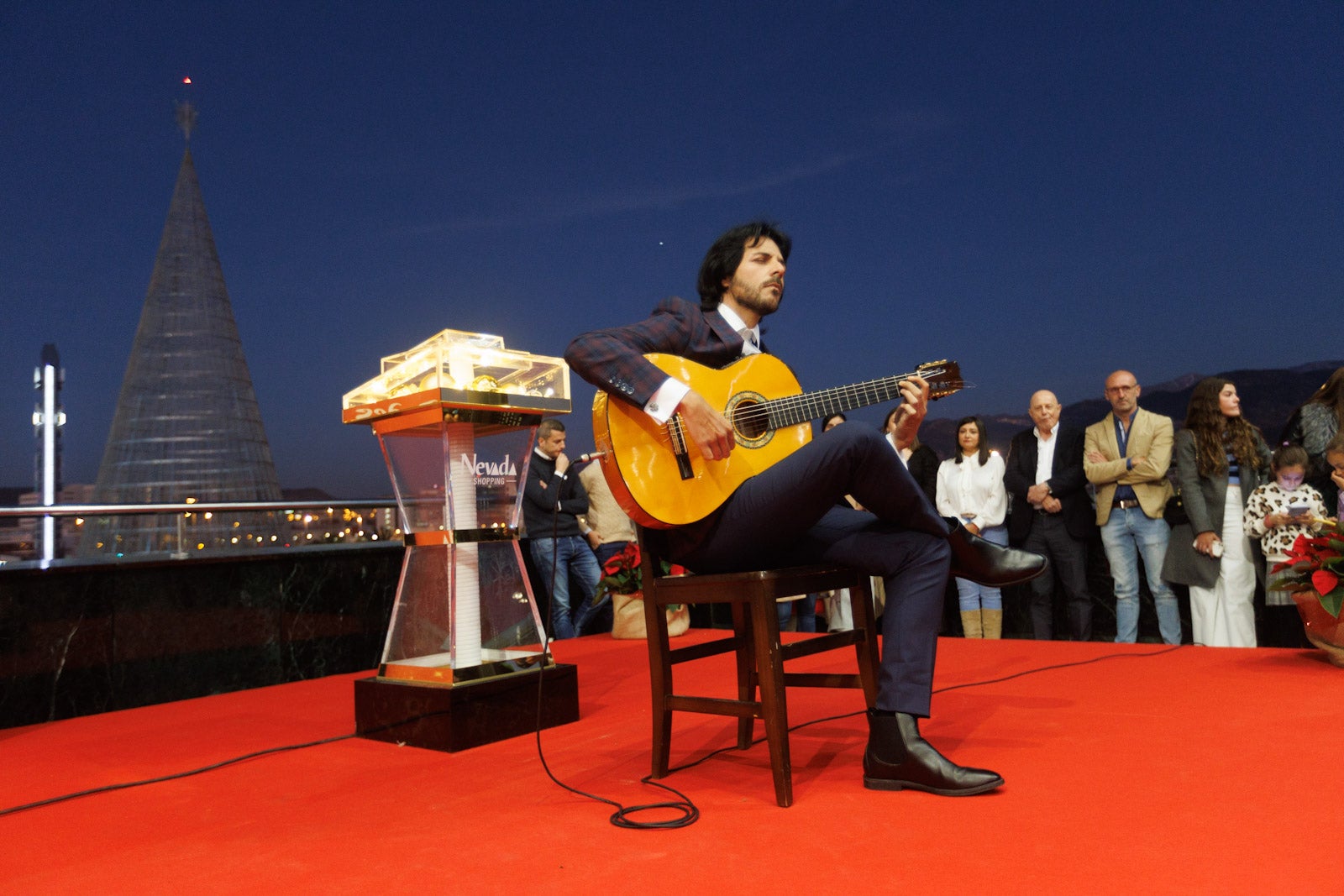 Así ha sido el encendido de las luces navideñas del Nevada